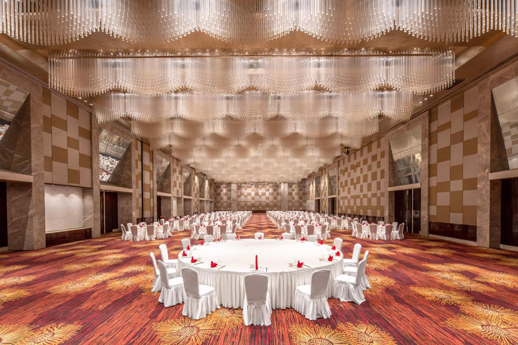 Отель Wyndam Xuzhou East Экстерьер фото